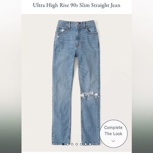 NWT medium wash ripped Jean